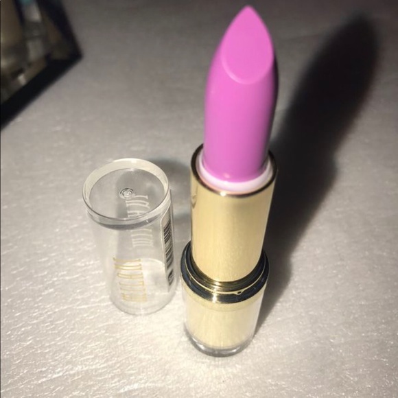 Lipstick - Picture 2 of 16